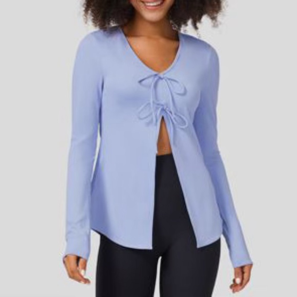 **SIZE M - NWOT** HALARA Long Sleeve Tie Front Split Yoga Sports Top